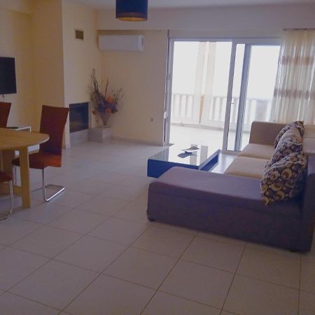 Demy'S Apartment Lavrion Exterior photo
