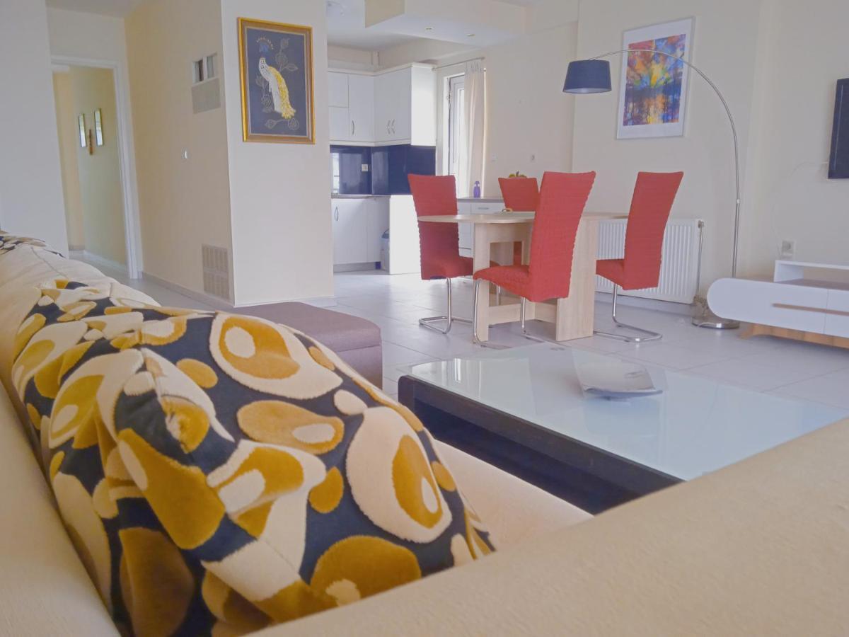 Demy'S Apartment Lavrion Exterior photo