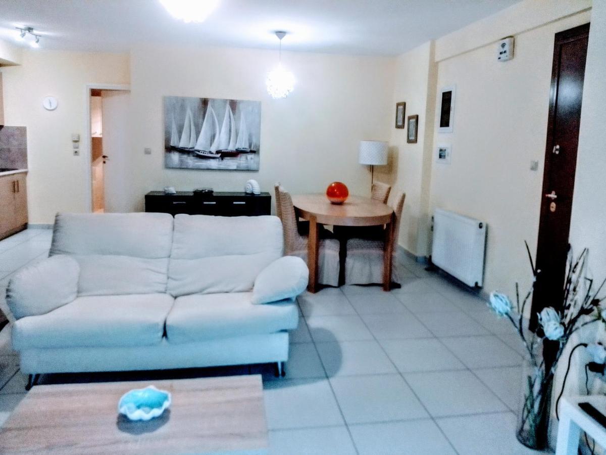 Demy'S Apartment Lavrion Exterior photo